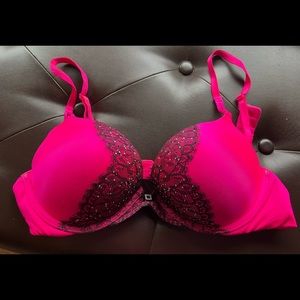 Victoria’s Secret Bombshell Bra